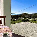 Prázdninový dům Ujo Marko Sea View House, Maslenica