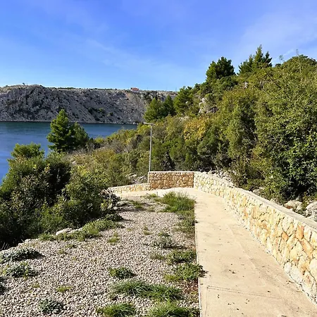 Ujo Marko Sea View House, * Maslenica