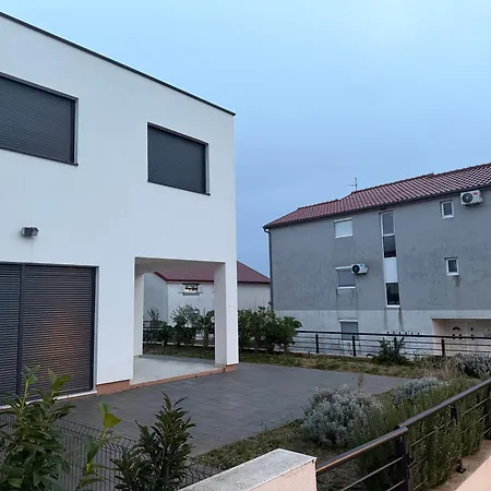 Ujo Marko Sea View House, Casa vacanze