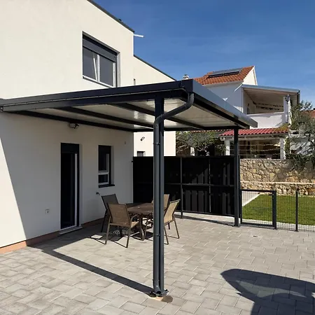 Casa vacanze Ujo Marko Sea View House, *