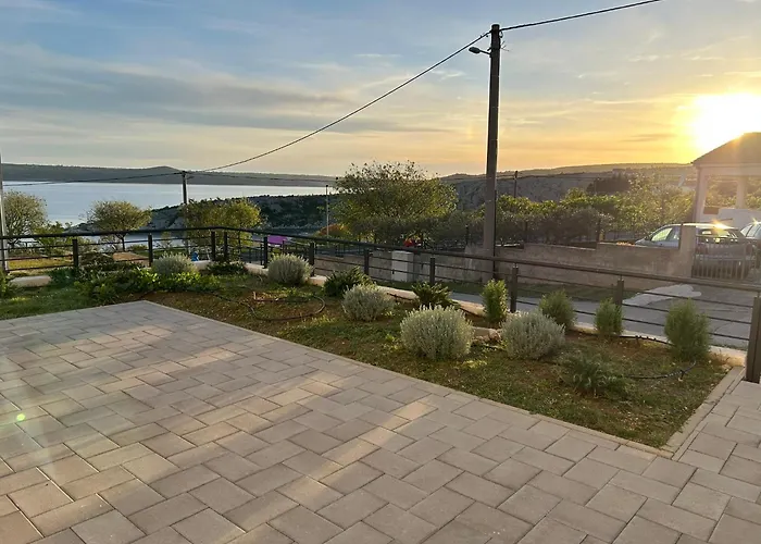 Ujo Marko Sea View House, * Масленица