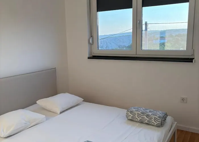 Ujo Marko Sea View House, Maslenica