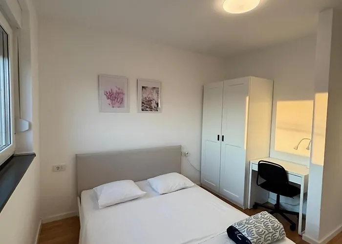 Ujo Marko Sea View House, Vikendica