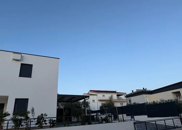 Ujo Marko Sea View House, Vikendica Maslenica