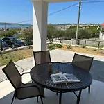 Ujo Marko Sea View House, Tatil Evi