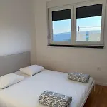 Ujo Marko Sea View House, Maslenica