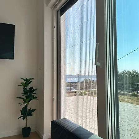 度假居 Ujo Marko Sea View House, 马斯莱尼察