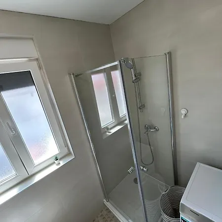 Ujo Marko Sea View House, * 马斯莱尼察