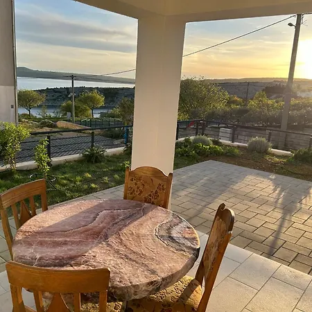 Ujo Marko Sea View House, *