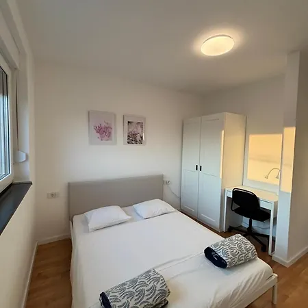 Ujo Marko Sea View House, 度假居