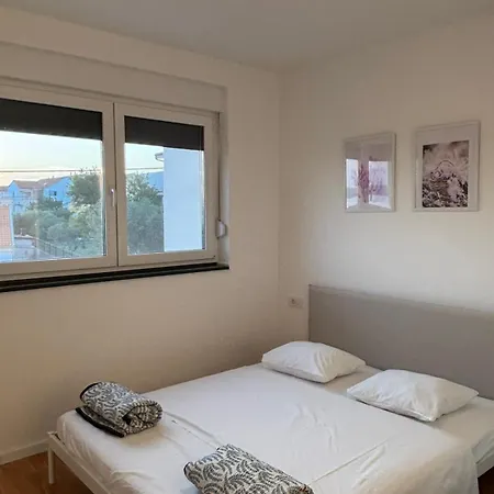Ujo Marko Sea View House, Hébergement de vacances Maslenica