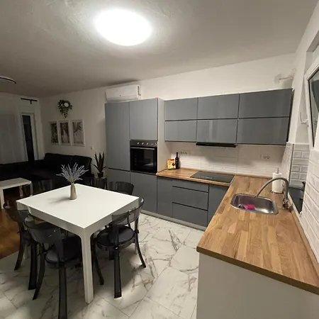 Holiday home Ujo Marko House *