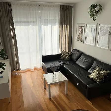 Ujo Marko Sea View House, * Maslenica